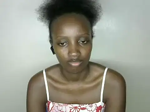 sweet-petite online show from 12-30-24, 07:00