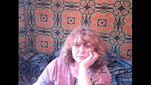 Snapshot of RoseRed69 chatting on 06-08-26, 01:39 RoseRed69 online show from 06-08-26, 01:39