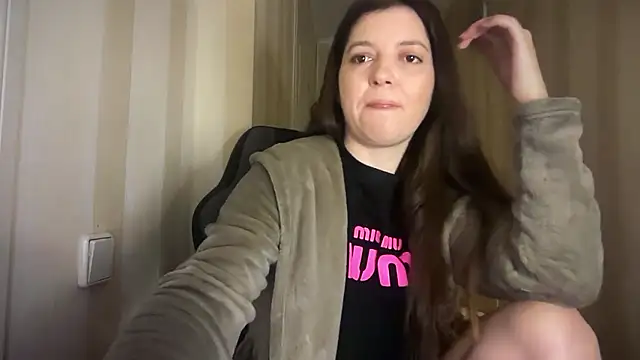 Snapshot of Lina_Most chatting on 01-17-26, 10:46 Lina Most online show from 01-17-26, 10:46