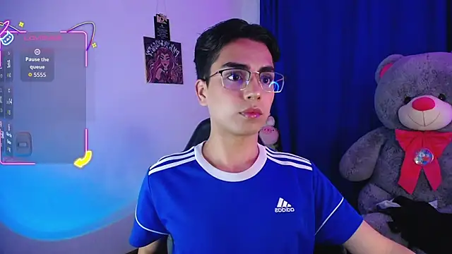 OwenBluee online show from 07-28-26, 10:21