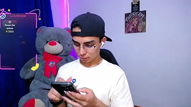 OwenBluee online show from 07-31-26, 10:14