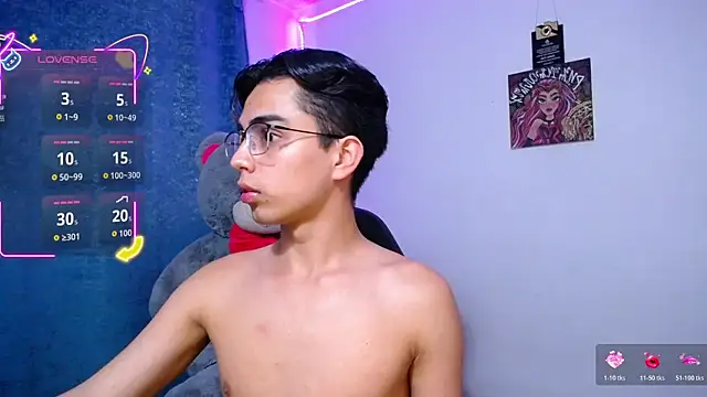 OwenBluee online show from 08-01-26, 01:43