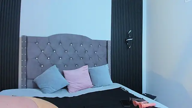 Snapshot of AnastasiaTaylor_ chatting on 11-28-25, 08:22 AnastasiaTaylor online show from 11-28-25, 08:22