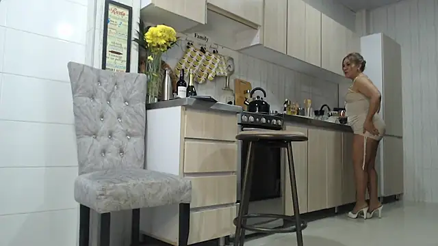 Jadeee  online show from 02-13-25, 09:38