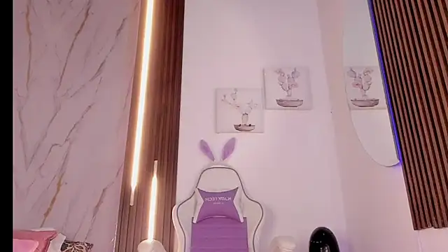 Snapshot of mia_six66 chatting on 09-12-25, 11:32 mia six66 online show from 09-12-25, 11:32