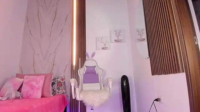 Snapshot of mia_six66 chatting on 09-25-25, 11:03 mia six66 online show from 09-25-25, 11:03