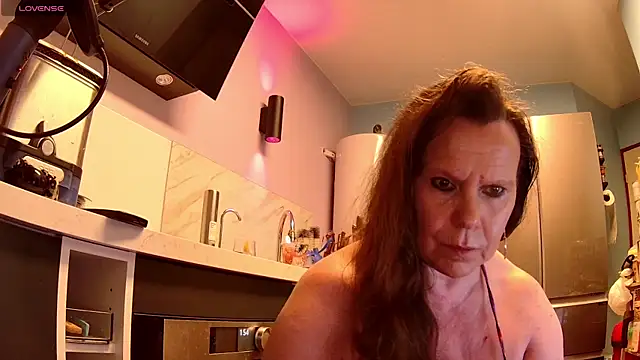 Endrocleia online show from 06-18-26, 12:00