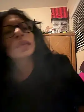 Snapshot of myloveforyouu chatting on 10-13-25, 05:40 myloveforyouu online show from 10-13-25, 05:40