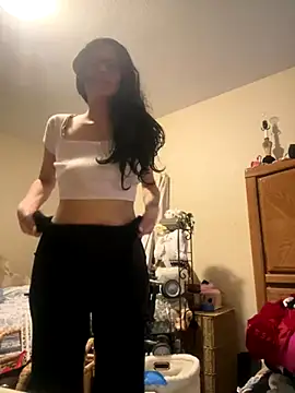 Snapshot of myloveforyouu chatting on 10-15-25, 12:38 myloveforyouu online show from 10-15-25, 12:38