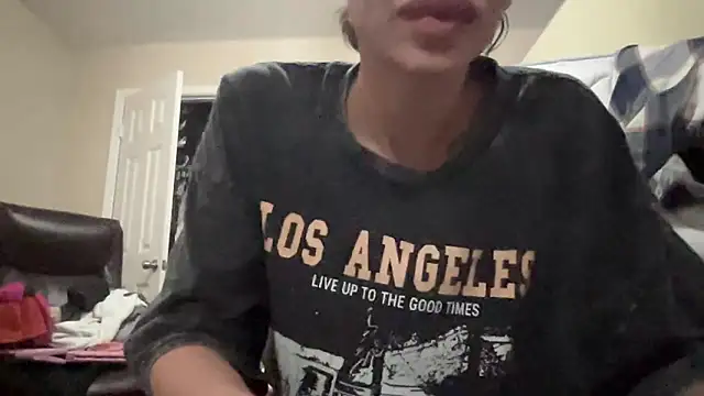 myloveforyouu online show from 05-16-26, 04:53