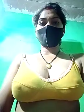 Snapshot of HOTBABITARAJ chatting on 02-16-25, 12:41 HOTBABITARAJ online show from 02-16-25, 12:41