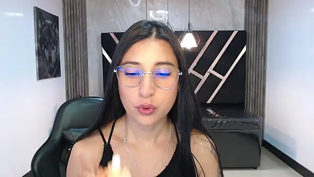 lizzyluk ch online show from 01-18-26, 12:20