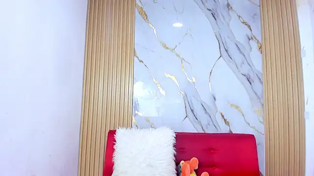 Luluu 08 online show from 04-29-26, 02:43