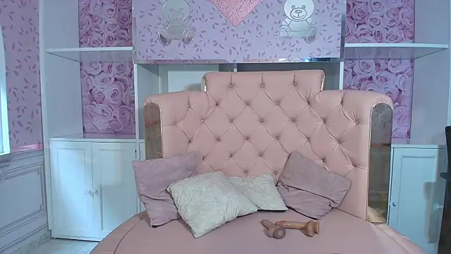 Bonnie  milf online show from 03-11-25, 11:55