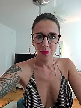 Klamsine online show from 07-29-26, 05:38