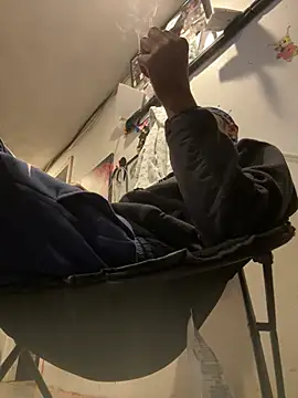 Snapshot of rayyymack chatting on 01-01-25, 09:41 rayyymack online show from 01-01-25, 09:41