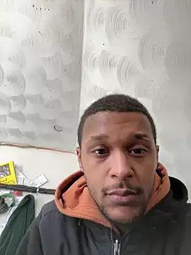 Snapshot of rayyymack chatting on 02-07-25, 05:40 rayyymack online show from 02-07-25, 05:40