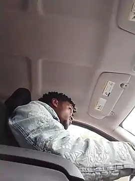 Snapshot of rayyymack chatting on 09-24-25, 02:42 rayyymack online show from 09-24-25, 02:42