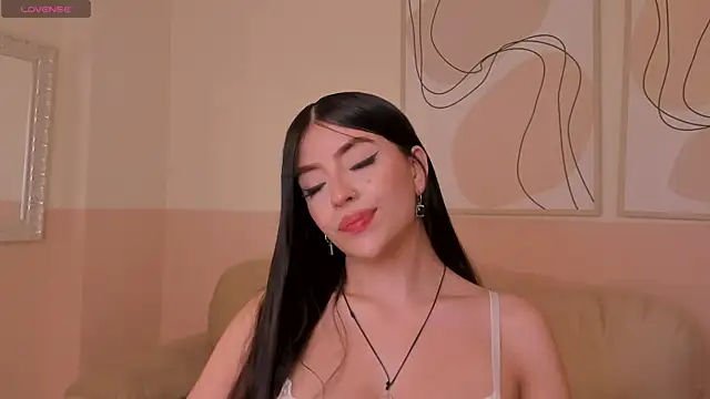 Snapshot of ValeriaRiveraX chatting on 12-14-24, 06:46 ValeriaRiveraX online show from 12-14-24, 06:46