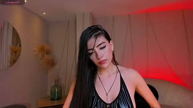 Snapshot of ValeriaRiveraX chatting on 02-18-25, 10:05 ValeriaRiveraX online show from 02-18-25, 10:05