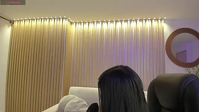 Snapshot of ValeriaRiveraX chatting on 03-09-25, 05:17 ValeriaRiveraX online show from 03-09-25, 05:17