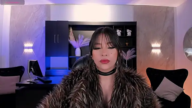 Snapshot of ValeriaRiveraX chatting on 11-21-25, 04:00 ValeriaRiveraX online show from 11-21-25, 04:00