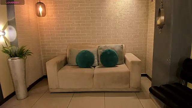 MariaHerrera  online show from 10-30-25, 08:53