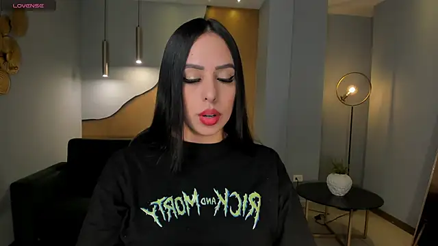 Snapshot of KatieStonne chatting on 12-17-24, 03:28 KatieStonne online show from 12-17-24, 03:28