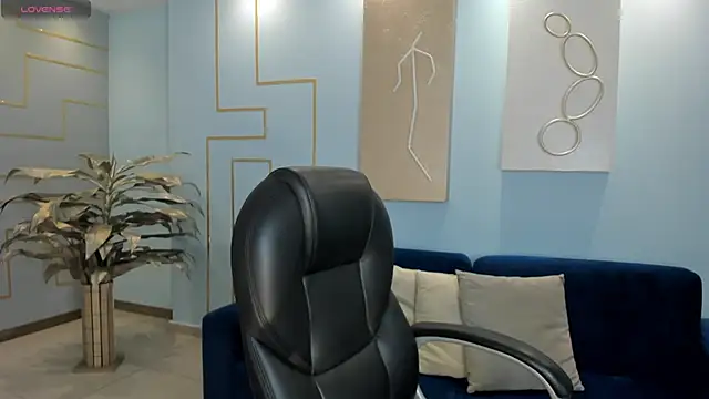 Snapshot of KatieStonne chatting on 03-11-25, 03:05 KatieStonne online show from 03-11-25, 03:05