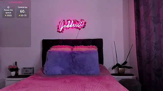 Snapshot of Agata_goddess chatting on 03-04-25, 09:22 Agata goddess online show from 03-04-25, 09:22