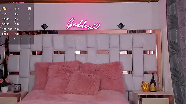 Snapshot of Agata_goddess chatting on 12-04-25, 09:23 Agata goddess online show from 12-04-25, 09:23