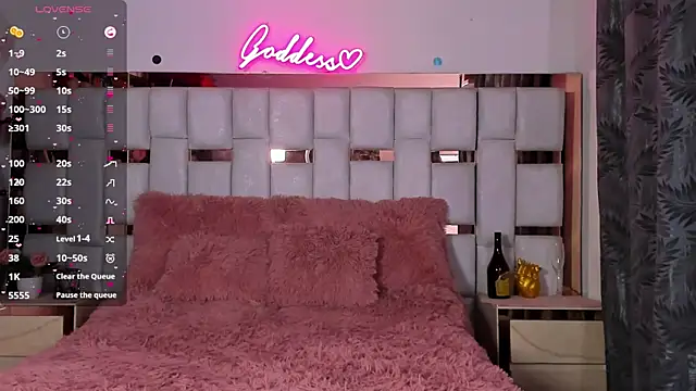 Snapshot of Agata_goddess chatting on 03-12-26, 01:12 Agata goddess online show from 03-12-26, 01:12