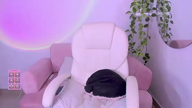 Snapshot of Catbaby888_ chatting on 02-09-26, 11:36 Catbaby888 online show from 02-09-26, 11:36