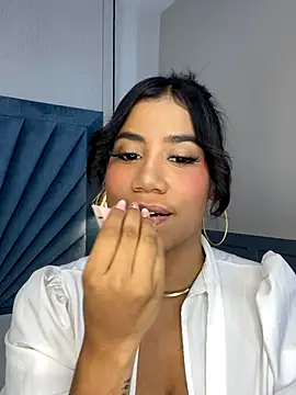 Salome Diaz  online show from 11-20-25, 05:45