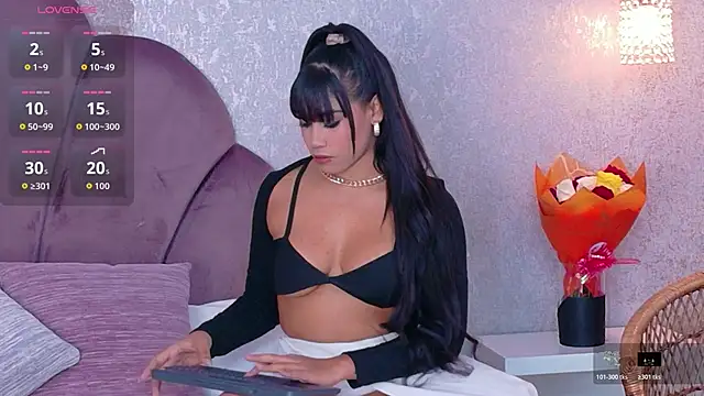 Salome Diaz  online show from 06-06-26, 04:39