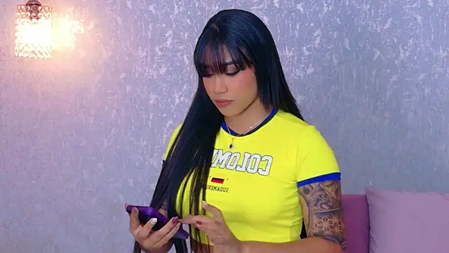 Salome Diaz  online show from 06-28-26, 05:13