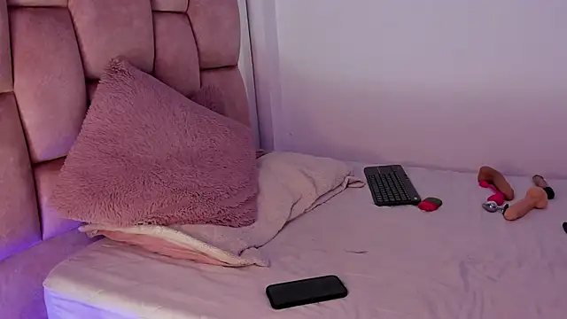 Dylanwhite23  online show from 03-21-25, 03:44