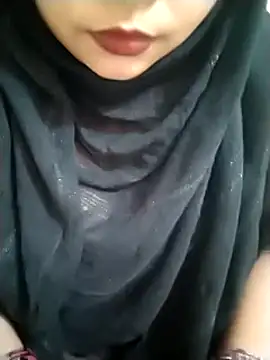 Snapshot of Indian-Nazia chatting on 03-07-25, 11:38 Indian-Nazia online show from 03-07-25, 11:38