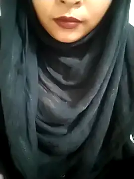 Snapshot of Indian-Nazia chatting on 03-11-25, 10:42 Indian-Nazia online show from 03-11-25, 10:42