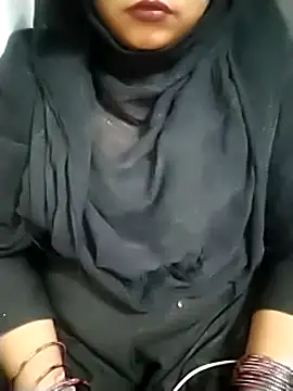 Snapshot of Indian-Nazia chatting on 03-12-25, 07:17 Indian-Nazia online show from 03-12-25, 07:17