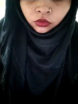 Snapshot of Indian-Nazia chatting on 03-18-25, 12:16 Indian-Nazia online show from 03-18-25, 12:16