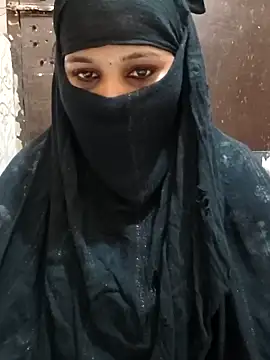 Snapshot of Indian-Nazia chatting on 09-10-25, 03:06 Indian-Nazia online show from 09-10-25, 03:06