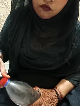 Snapshot of Indian-Nazia chatting on 09-15-25, 07:47 Indian-Nazia online show from 09-15-25, 07:47