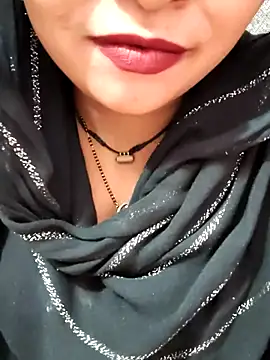 Snapshot of Indian-Nazia chatting on 10-16-25, 07:48 Indian-Nazia online show from 10-16-25, 07:48