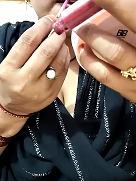 Snapshot of Indian-Nazia chatting on 10-27-25, 05:50 Indian-Nazia online show from 10-27-25, 05:50