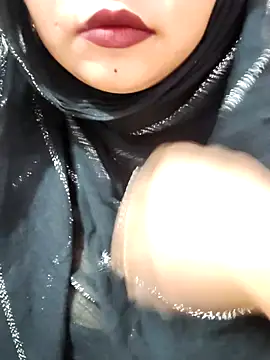 Snapshot of Indian-Nazia chatting on 10-28-25, 06:10 Indian-Nazia online show from 10-28-25, 06:10