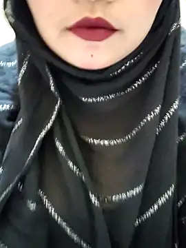 Snapshot of Indian-Nazia chatting on 11-22-25, 10:25 Indian-Nazia online show from 11-22-25, 10:25