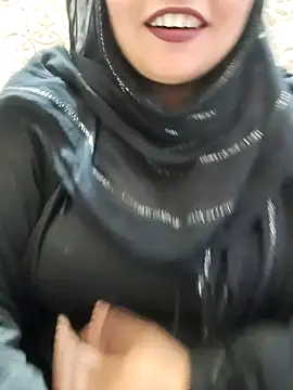 Snapshot of Indian-Nazia chatting on 12-21-25, 09:33 Indian-Nazia online show from 12-21-25, 09:33