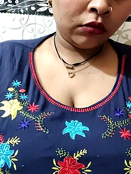 Snapshot of Indian-Nazia chatting on 02-26-26, 11:31 Indian-Nazia online show from 02-26-26, 11:31