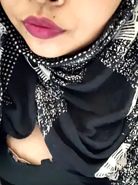 Snapshot of Indian-Nazia chatting on 03-05-26, 07:21 Indian-Nazia online show from 03-05-26, 07:21